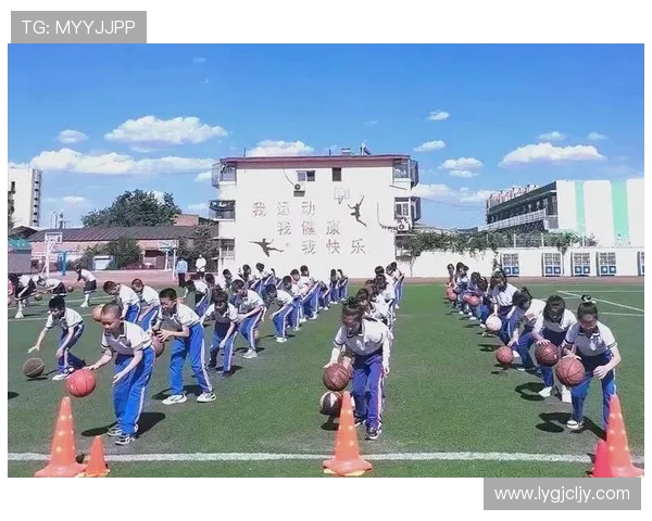 篮球激情与技巧的碰撞探索全方位训练方法提升运动员竞技水平