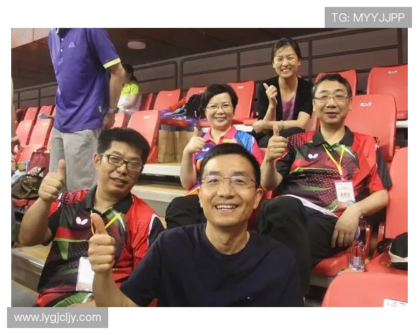 上海乒乓球队与重庆乒乓球队的团队协作赛后分析与反思