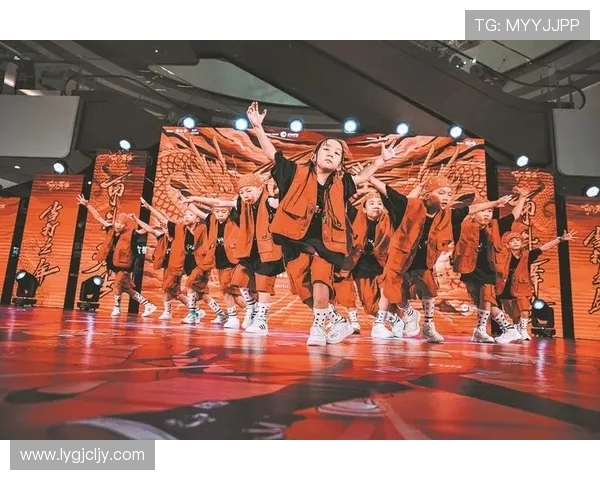 上海街舞队在攀岩联赛中的默契配合与精彩表现分析