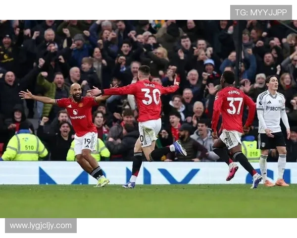 2017年曼联与皇马巅峰对决回顾：经典时刻与战术解析