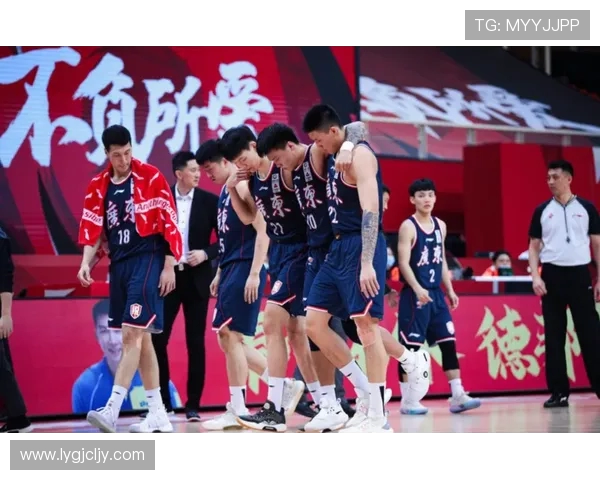 弗赖堡与多特蒙特精彩对决直播全程回顾与分析